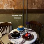 Cihangir’de yeni açılan mekanlardan en çok ilgimi çeken sıcak atmosferi ve vintage dokusuyla bur