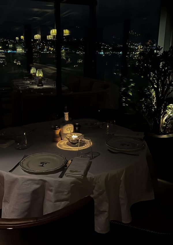 Şık bi ambiyansta lezzetli bi akşam geçirmek için önerebileceğim mekanlar arasına ekledim Zeffir (7)